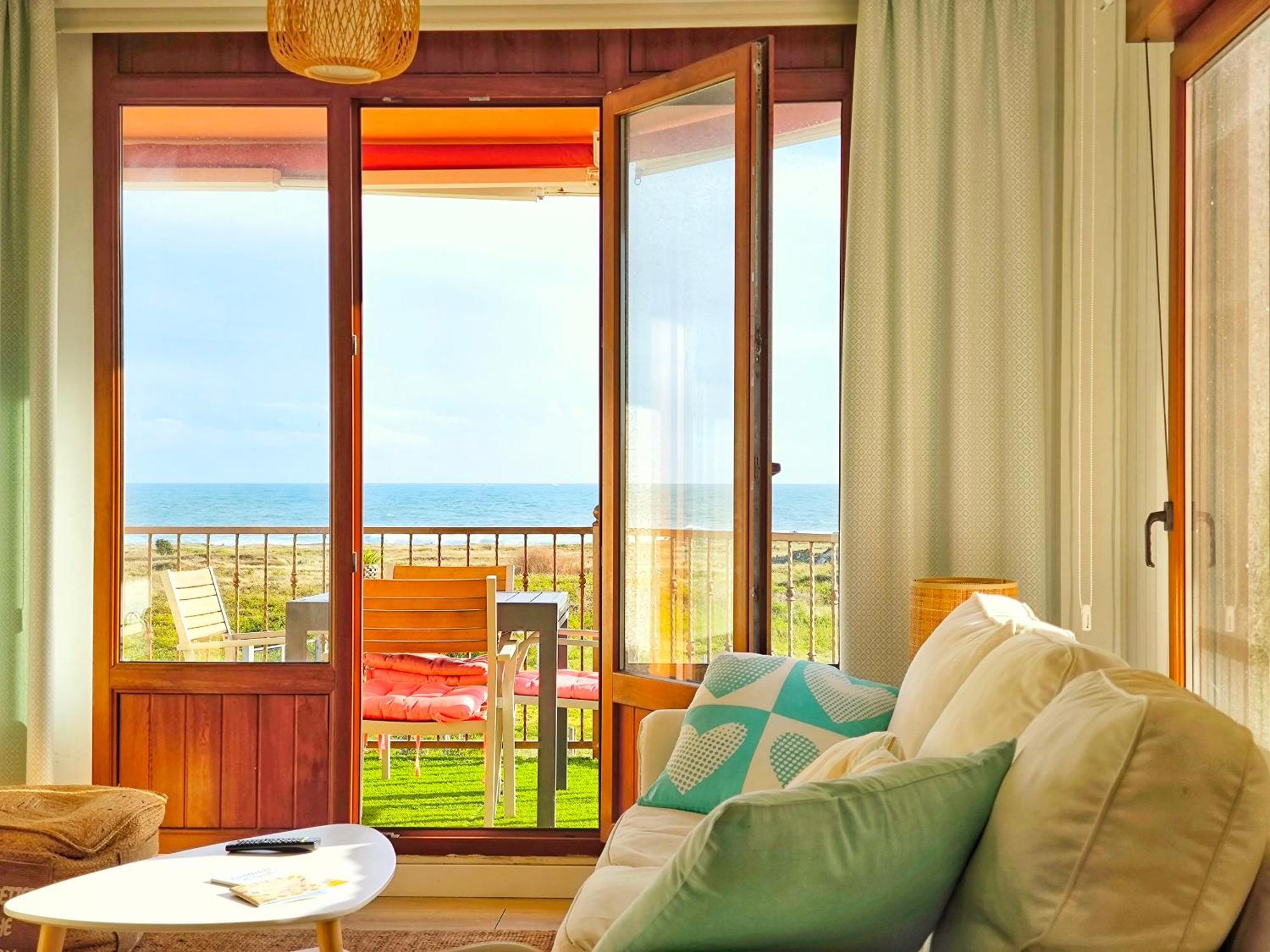 Apartamento Corrubedo Vistas Mar Y Playa Luaran gambar